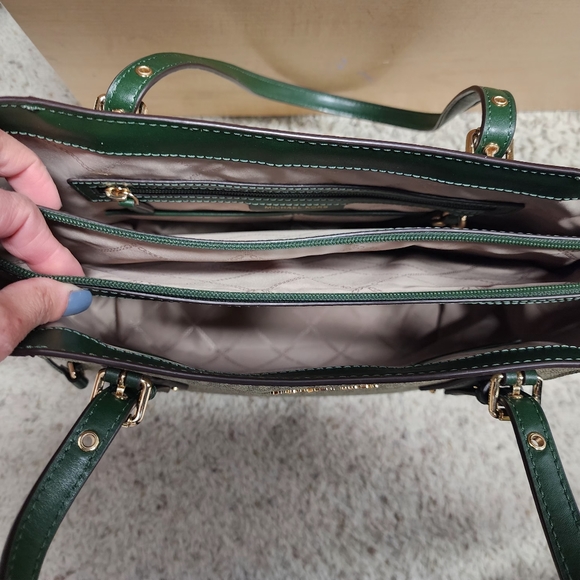 Michael Kors Voyager Green Multi Tote Purse - Picture 9 of 10